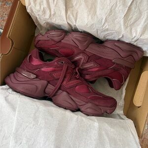New Balance U9060 SATIN Burgundy
